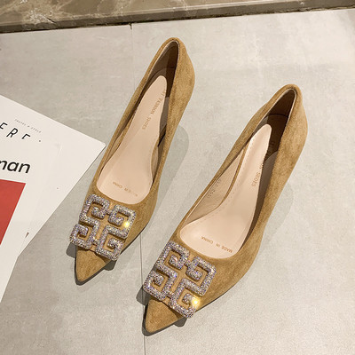 Pantofi de dama eleganti cu decor metalic si toc subtire