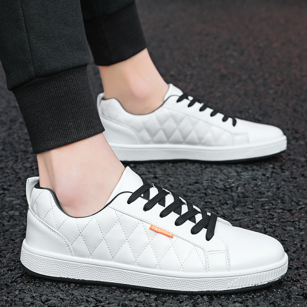 Jauns vīriešu kedu modelis ar plakanu zoli un šņorēm no eko ādas