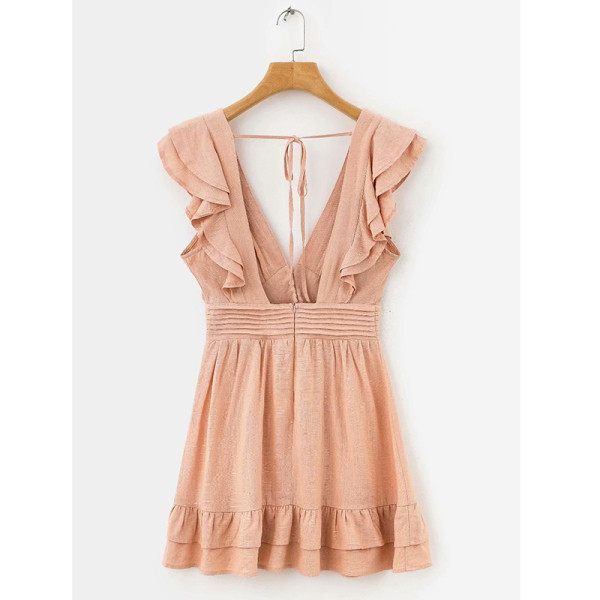 Trumpa moteriška laisvalaikio suknelė su gilia iškirpte, sagomis ir petnešėlėmis