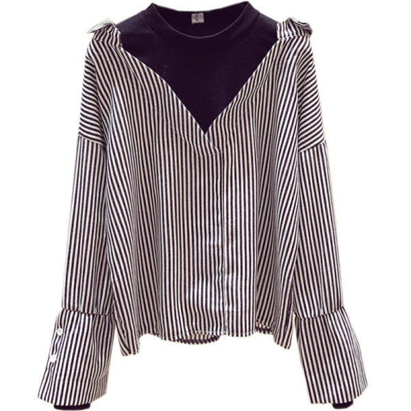 Šiuolaikinė moteriška dryžuota palaidinė su ovalia iškirpte ir ilgomis rankovėmis