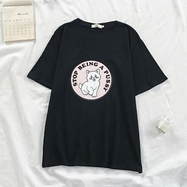 Modernūs moteriški marškinėliai su aplikacijomis ir ovalia iškirpte