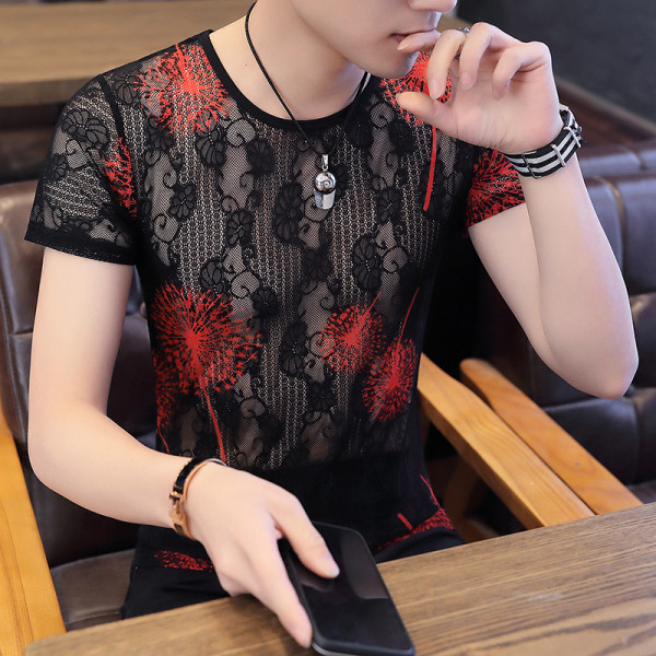 Modernūs vyriški marškinėliai apvalia iškirpte ir trumpomis rankovėmis