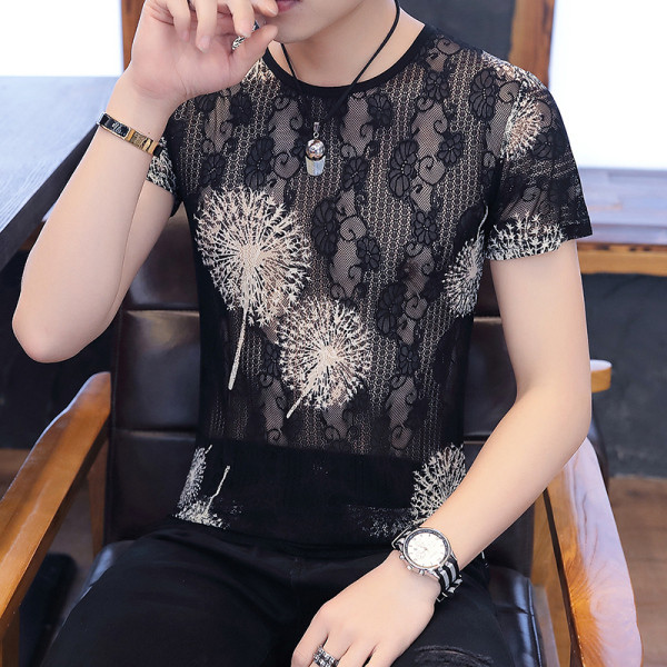 Modernūs vyriški marškinėliai apvalia iškirpte ir trumpomis rankovėmis