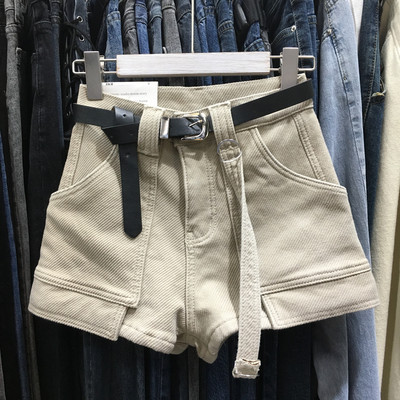 Дамски ежедневни къси панталони с джобове и колан