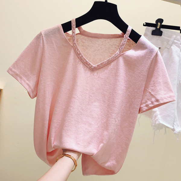 Moteriški marškinėliai su špico iškirpte ir akmenukais