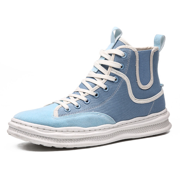 Paprasti vyriški sportbačiai su raišteliais ir lygiu padu