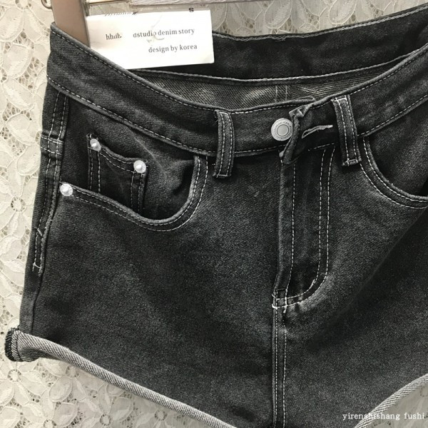 Naiste kõrge vöökohaga teksad