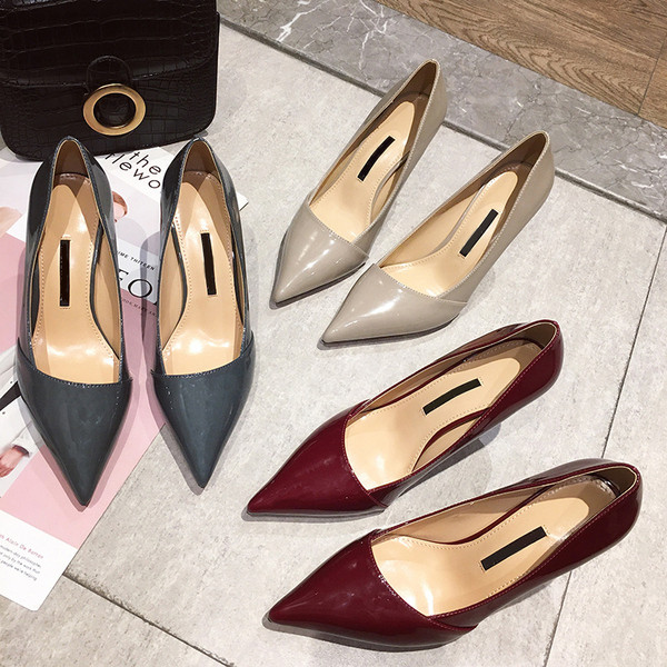 Öko-nahast stiilsed naiste kingad õhukese 8,5 cm kontsaga