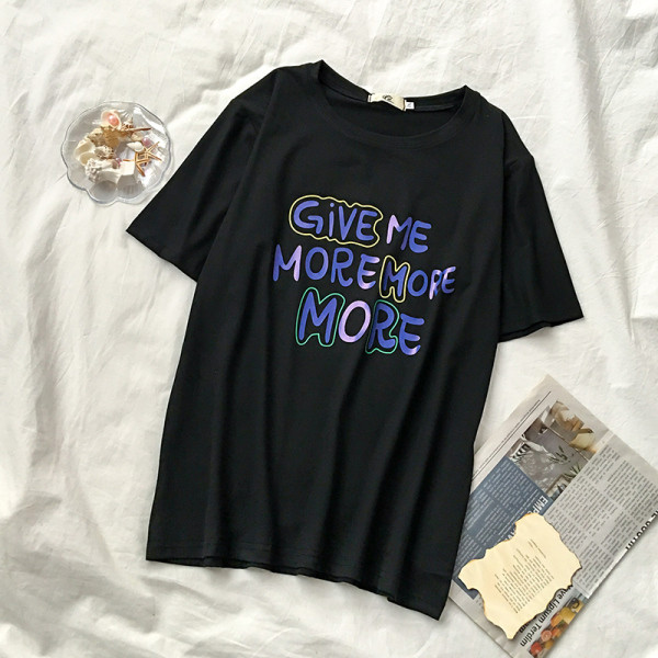 Modernūs moteriški marškinėliai su užrašais ir apvalia iškirpte