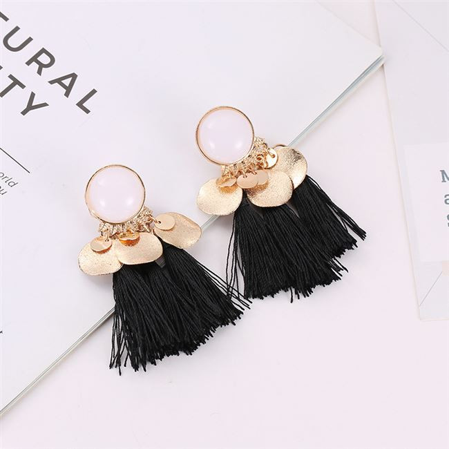 Moteriški auskarai su kutais ir metaliniais elementais