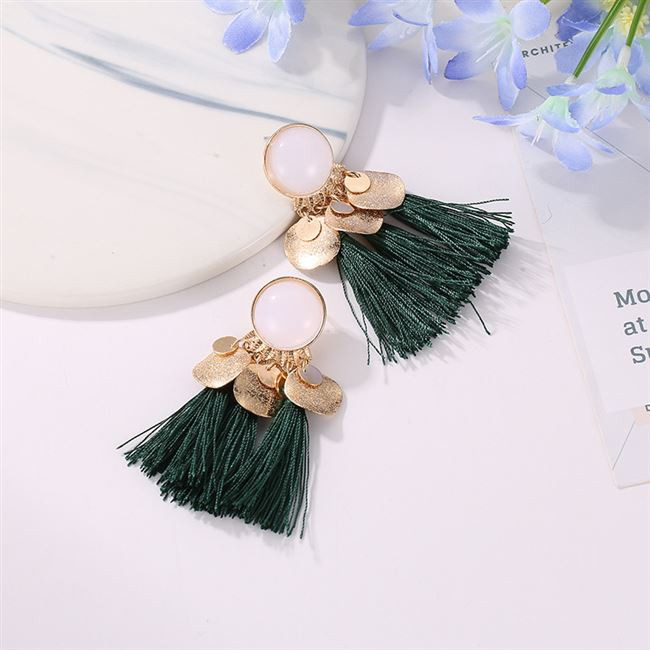 Moteriški auskarai su kutais ir metaliniais elementais