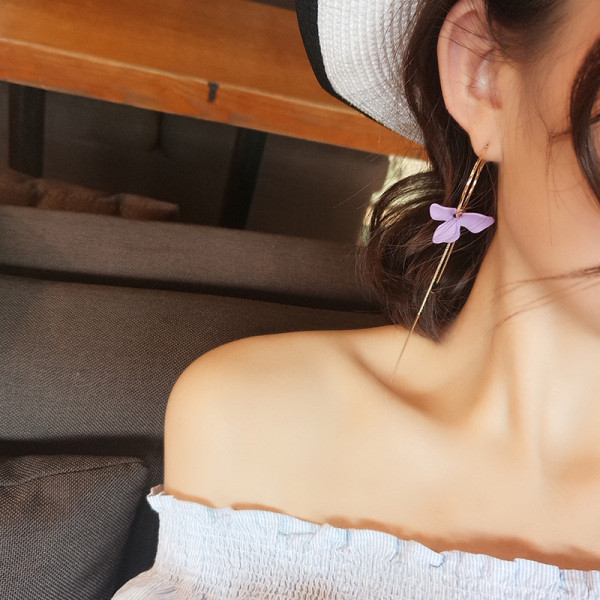 Sieviešu auskari ar 3D ziedu un kulonu