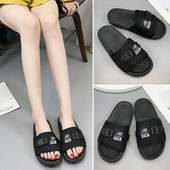 Moteriškos laisvalaikio šlepetės plokščiu padu, tinkamos paplūdimiui