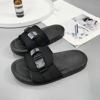 Moteriškos laisvalaikio šlepetės plokščiu padu, tinkamos paplūdimiui