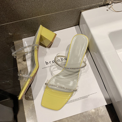 Modern női papucs szögletes sarokkal