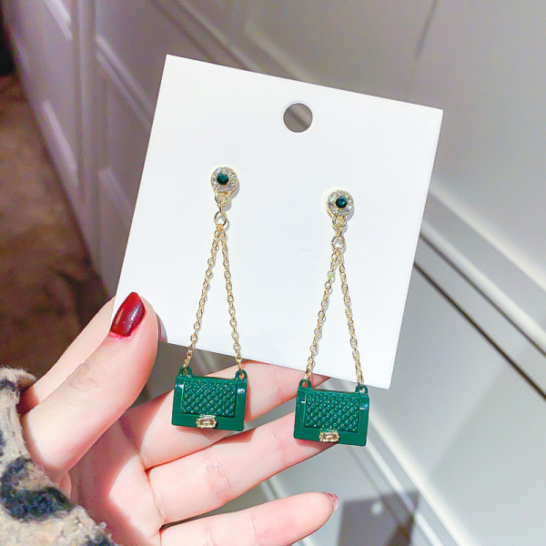 Šiuolaikiški moteriški maišelio formos auskarai