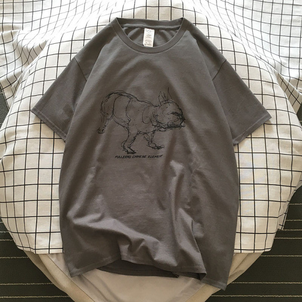 Modernūs vyriški marškinėliai su ovalia iškirpte, trumpomis rankovėmis ir aplikacijomis