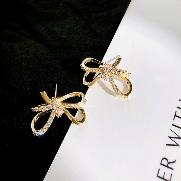 Auksiniai moteriški auskarai, juostelės formos