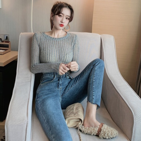 Moteriška pavasarinė permatoma palaidinė iš plono mezgimo