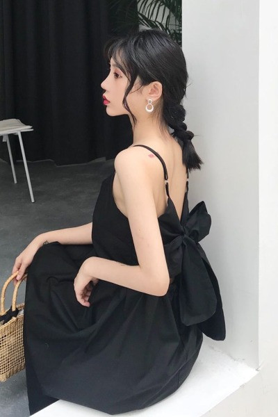 Дамска ежедневна рокля с панделка на гърба