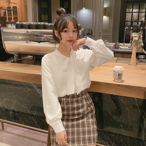 Moteriški marškiniai su kaspinu ir ilgomis rankovėmis - naujas modelis