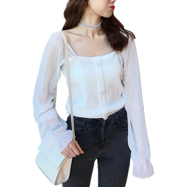 Šiuolaikinė moteriška palaidinė su kvadratine iškirpte ir sagomis