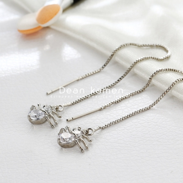 Kabantys moteriški voro formos auskarai