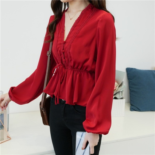 Naujo modelio moteriška palaidinė su špico iškirpte ir ilgomis rankovėmis