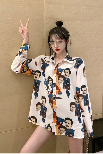 Új modell női ing mintával és klasszikus gallérral - széles modell