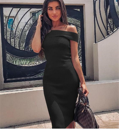 Naujo modelio moteriška ilga suknelė apnuogintais pečiais