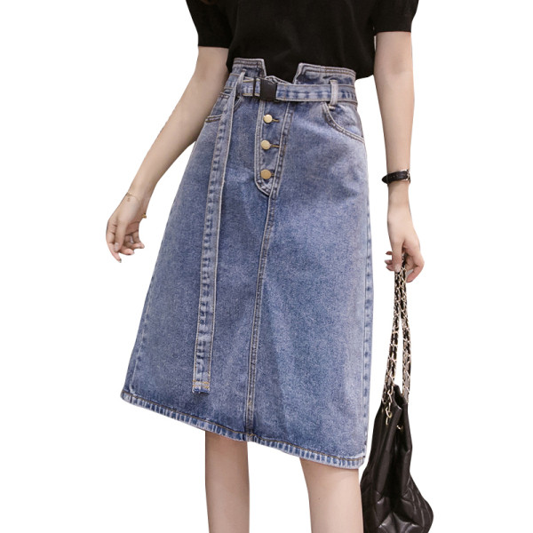 Moteriškas džinsinis sijonas su dirželiu ir sagomis