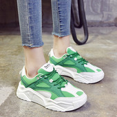 Naujas laisvalaikio moteriškų sportbačių modelis su raišteliais ir aukštu padu