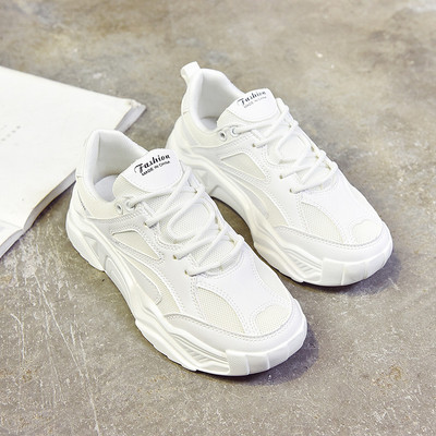 Naujas laisvalaikio moteriškų sportbačių modelis su raišteliais ir aukštu padu