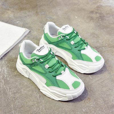 Naujas laisvalaikio moteriškų sportbačių modelis su raišteliais ir aukštu padu