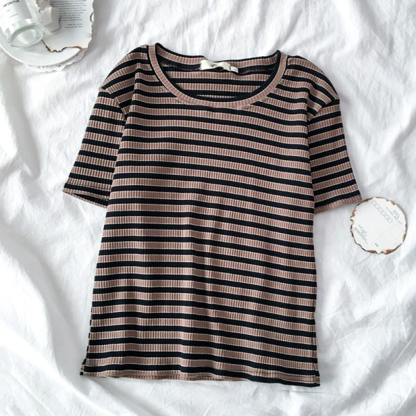 Paprasti moteriški dryžuoti marškinėliai apvalia iškirpte