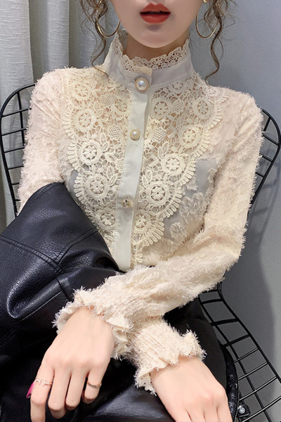 Moteriški nėriniuoti marškiniai su pusiau aukšta apykakle ir perlamutrinėmis sagomis