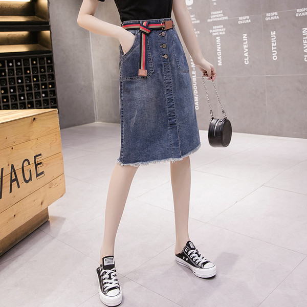 Нов модел дамска пола с колан и джобове