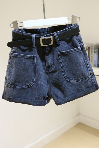 Moteriški džinsiniai šortai su kišenėmis ir dirželiu