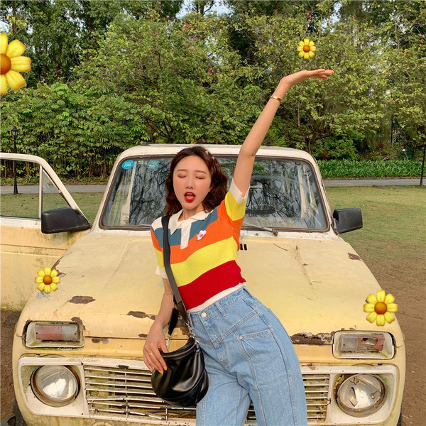 Moteriška laisvalaikio palaidinė su klasikine apykakle ir sagomis