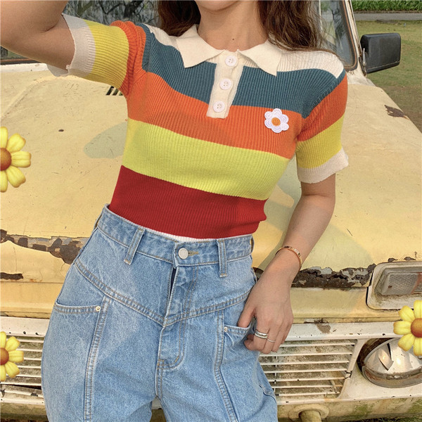 Moteriška laisvalaikio palaidinė su klasikine apykakle ir sagomis