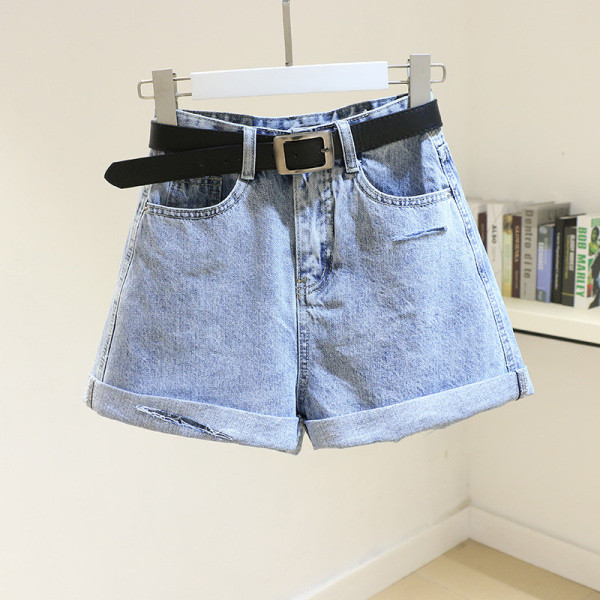 Moteriški džinsiniai šortai su dirželiu