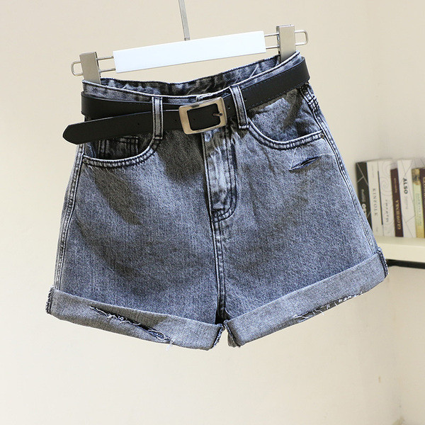 Moteriški džinsiniai šortai su dirželiu