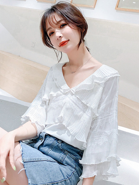 Šiuolaikinė moteriška palaidinė su 7/8 rankovėmis ir špico iškirpte