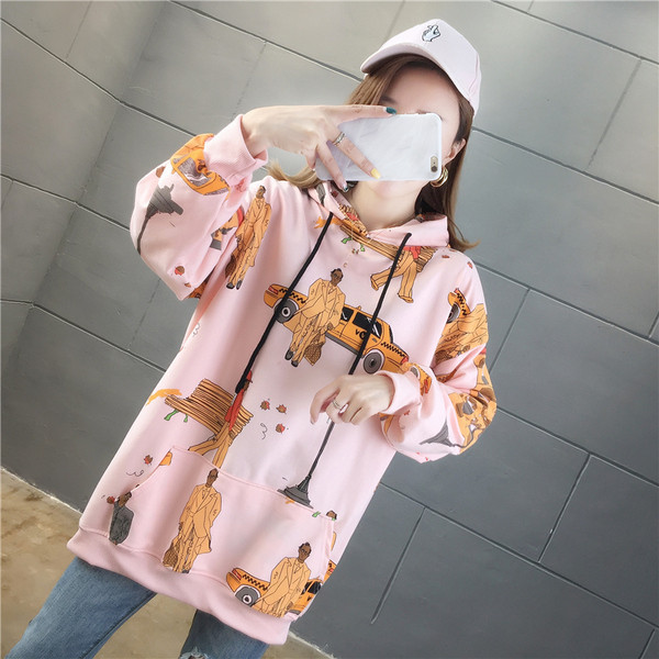 Modernūs moteriški megztiniai su gobtuvu ir raštu