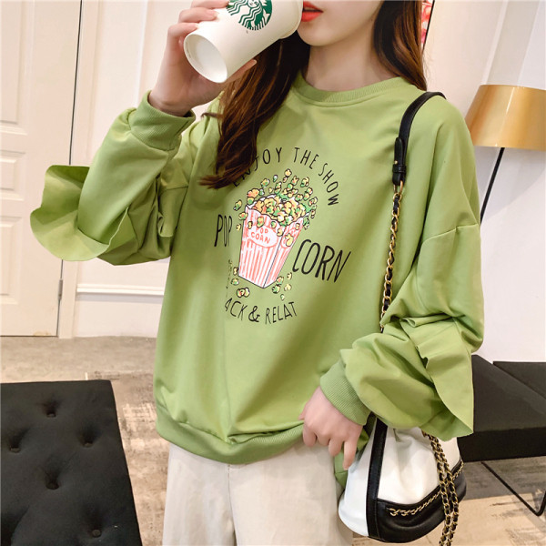 Šiuolaikinė moteriška palaidinė su ovalia iškirpte ir raštu