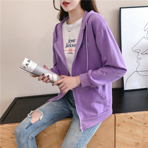 Modernūs moteriški megztiniai su gobtuvu ir užtrauktuku