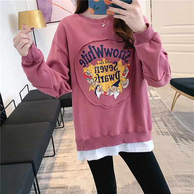 Modernūs moteriški megztiniai su raštu ir gobtuvu