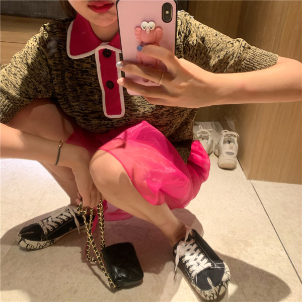 Naujo modelio spyruoklinė palaidinė iš plono mezgimo su klasikine apykakle