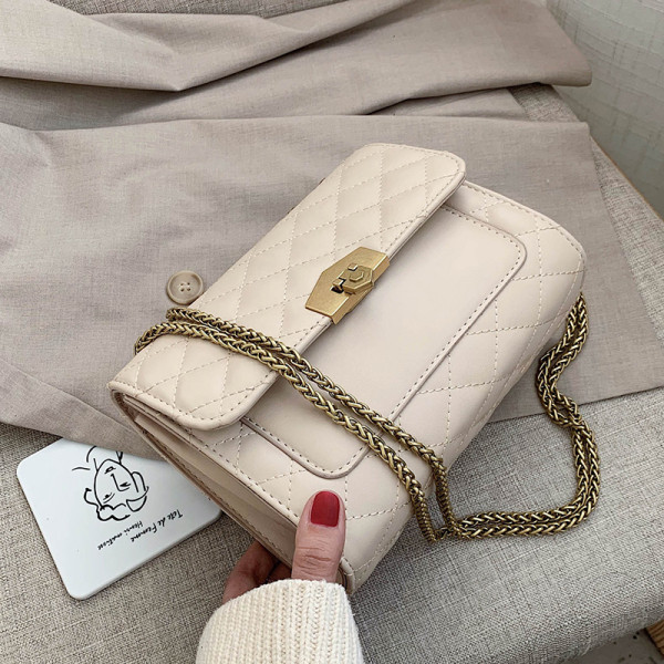 Moderni moteriška rankinė iš eko odos su ilga metaline grandinėle