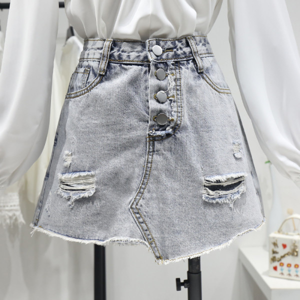 Naujo modelio trumpi džinsiniai sijonai-kelnės su plėšytais motyvais